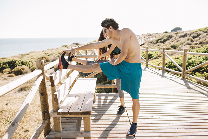Personas disfrutando en la playa